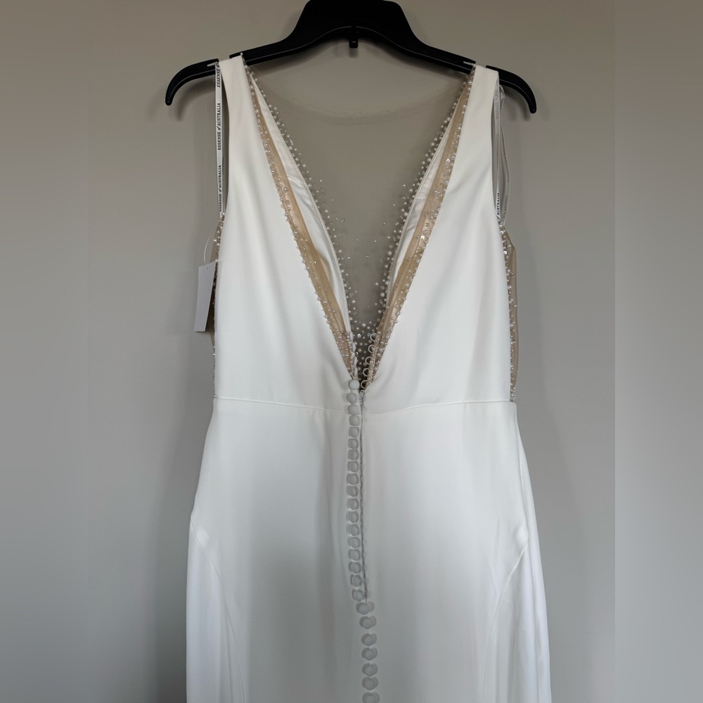 Essense of Australia | Wedding Dress - Picture 5 of 11
